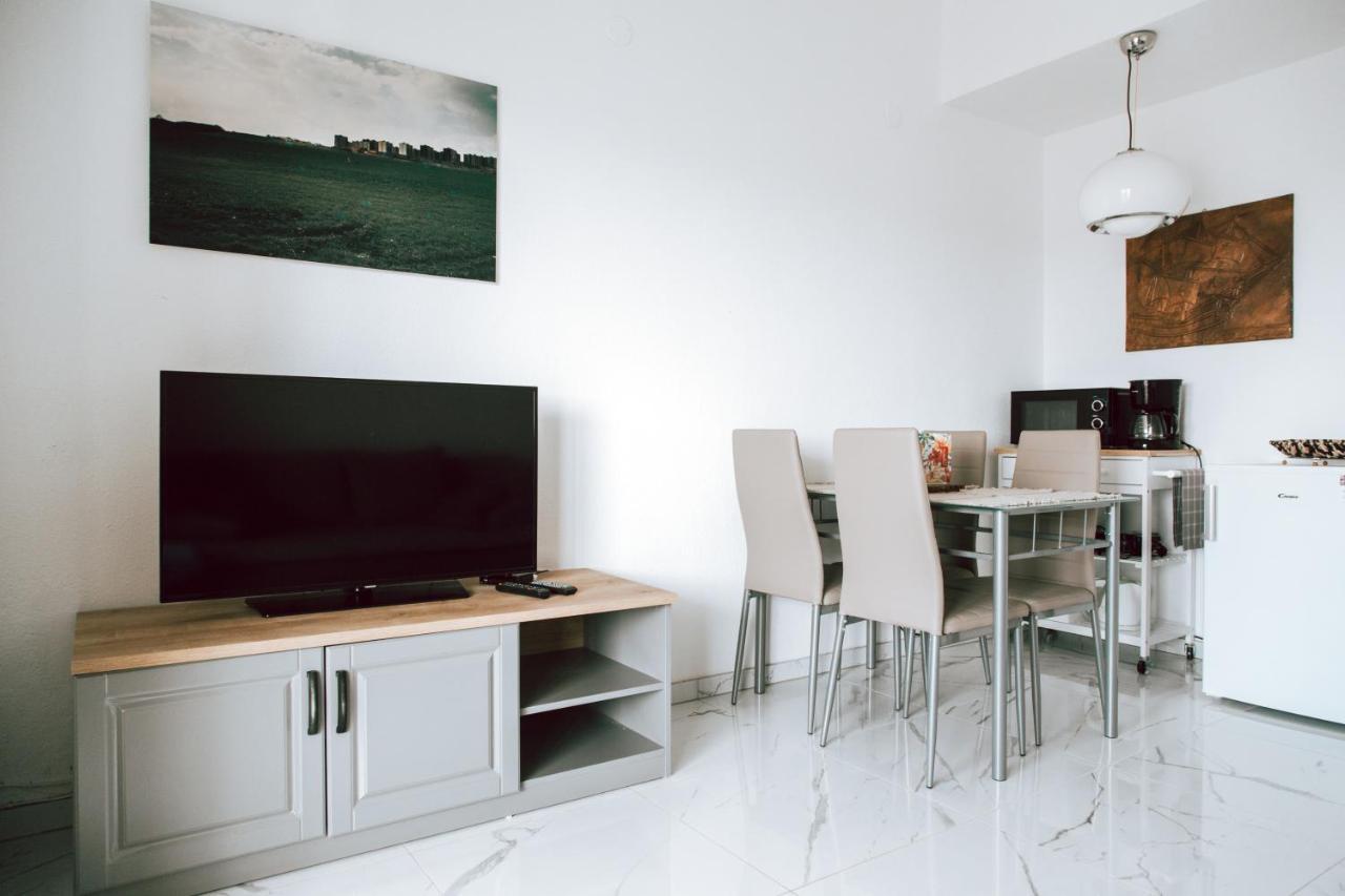 מדולין Apartments Potocki מראה חיצוני תמונה